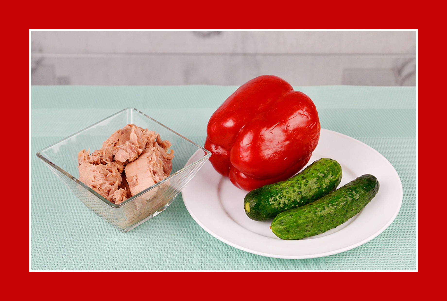 Salat mit Thunfisch Gurken und Paprika Salat mit Thunfisch Gurken und Paprika