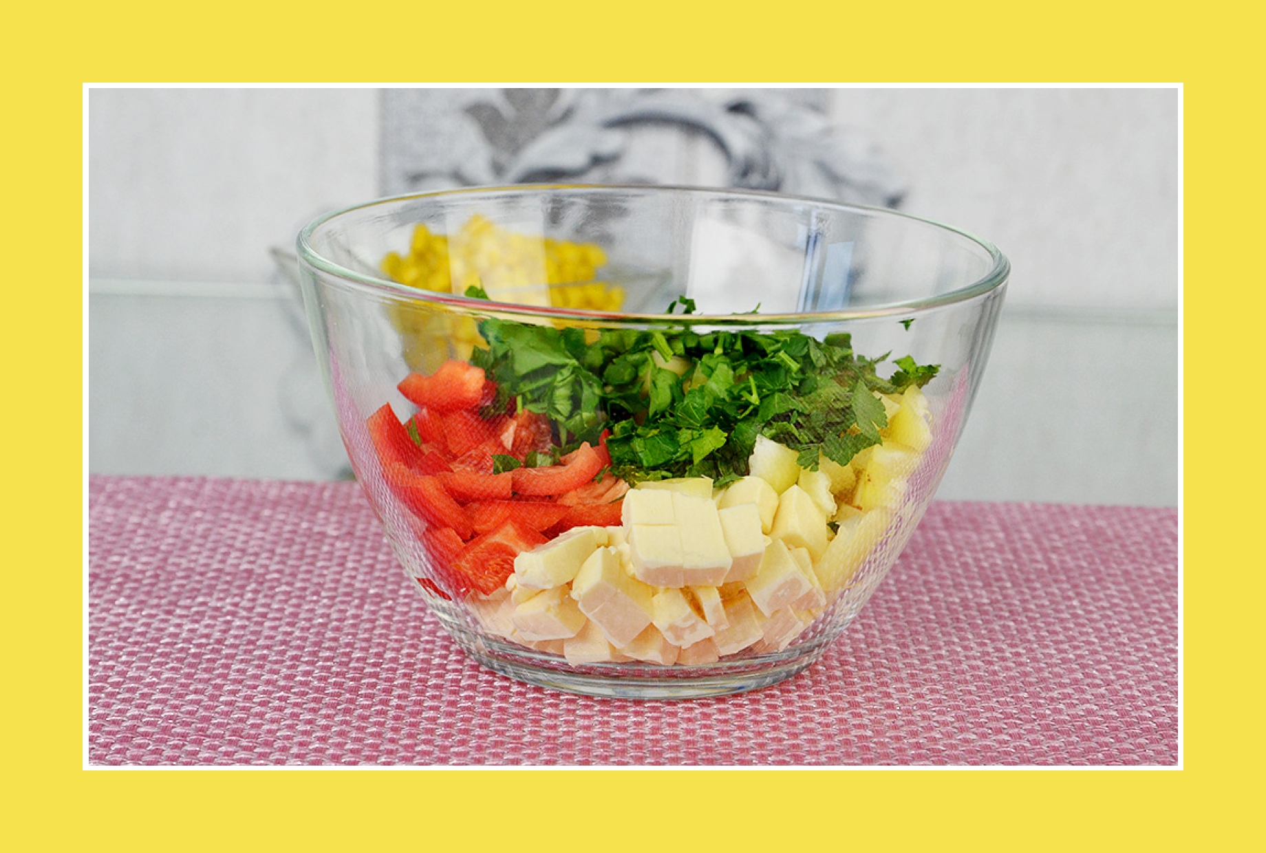 Sommersalat mit Paprika und Petersilie Sommersalat mit Paprika und Petersilie